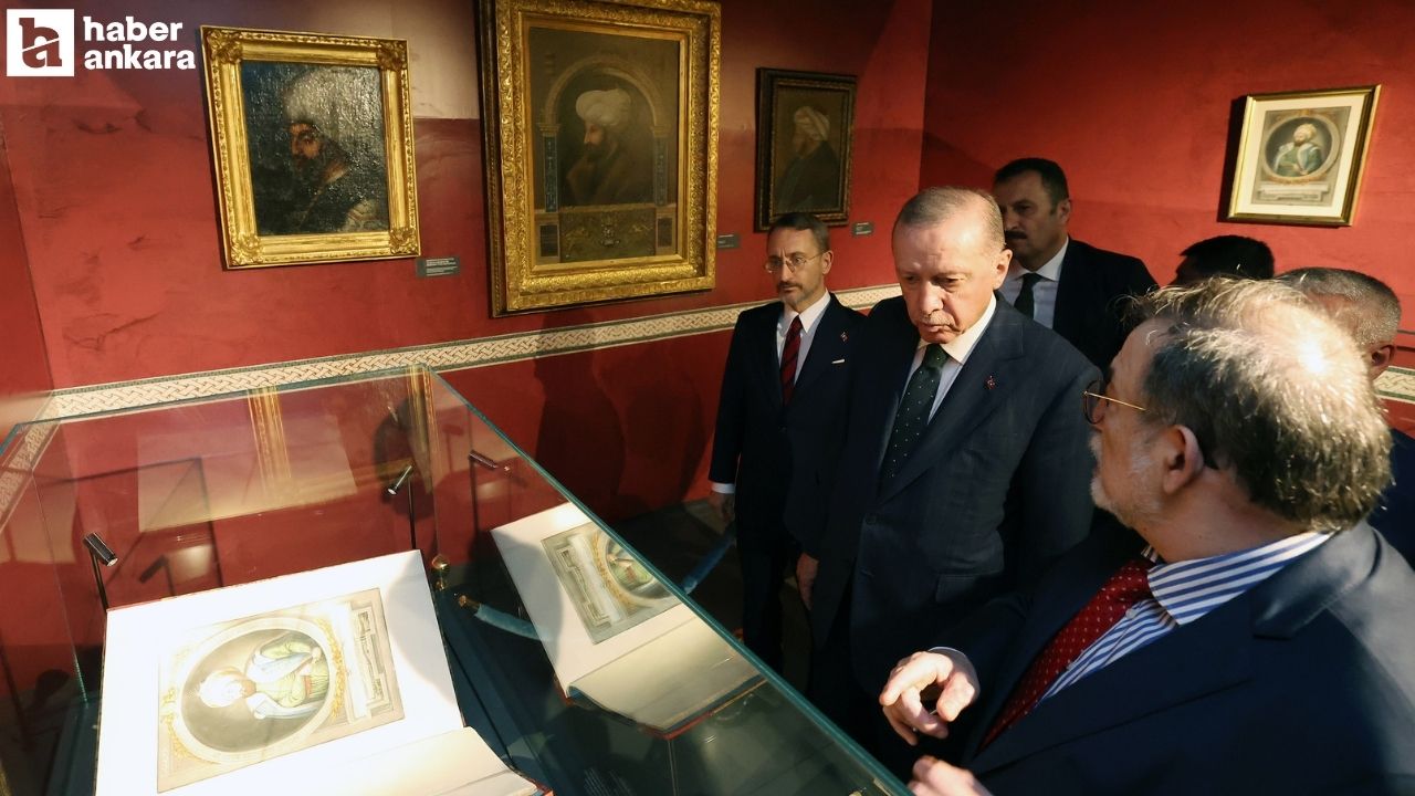 Cumhurbaşkanı Erdoğan Fatih Sultan Mehmet Sergisi’ni gezdi